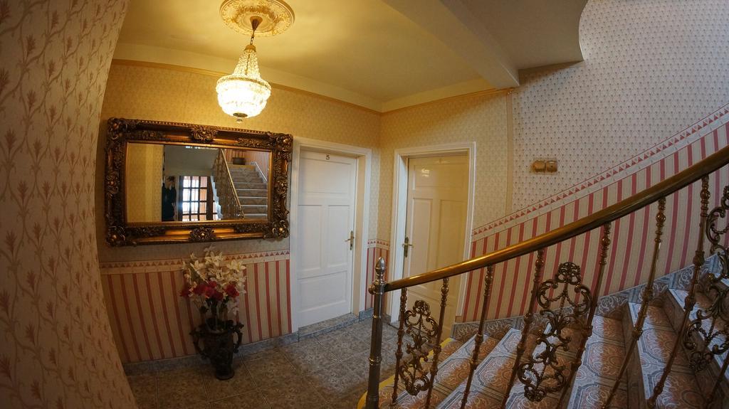 Florian Budget Rooms Краків Екстер'єр фото